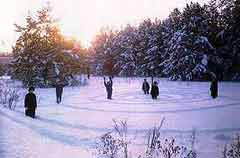 Modeling the Solar System on the snow